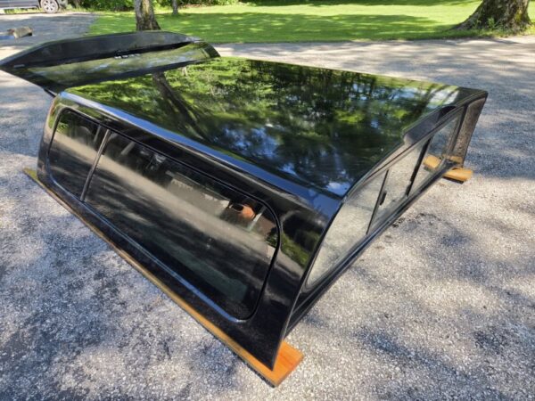 Used Leer Truck Cap for 2015-20 Ford F-150 with 6'6 box - Image 3