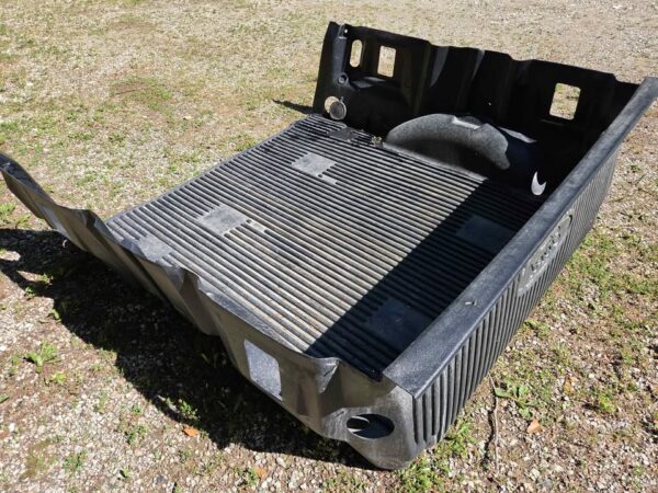 Plastic Bedliner for 2015+ Ford F-150 with 5.5' bed - Image 3