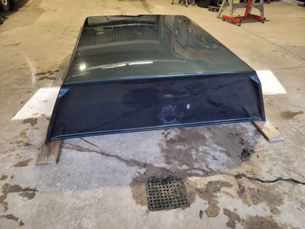 Leer 100RCC Contractor Cap for 19-26 GMC Sierra/Chevrolet Silverado 1500 with 6.5' bed - Image 3