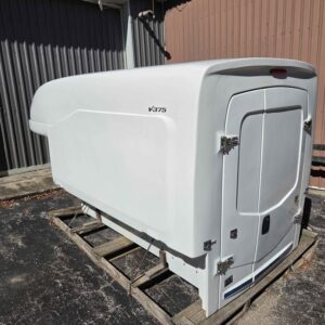 New Maranda 8 foot V375 Fibreglass cap